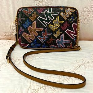 NWT Michael Kors Jet Set Crossbody Multi
